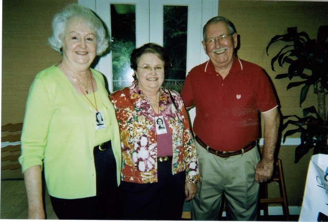 Jeanette, Maudelle and Gerry.jpg